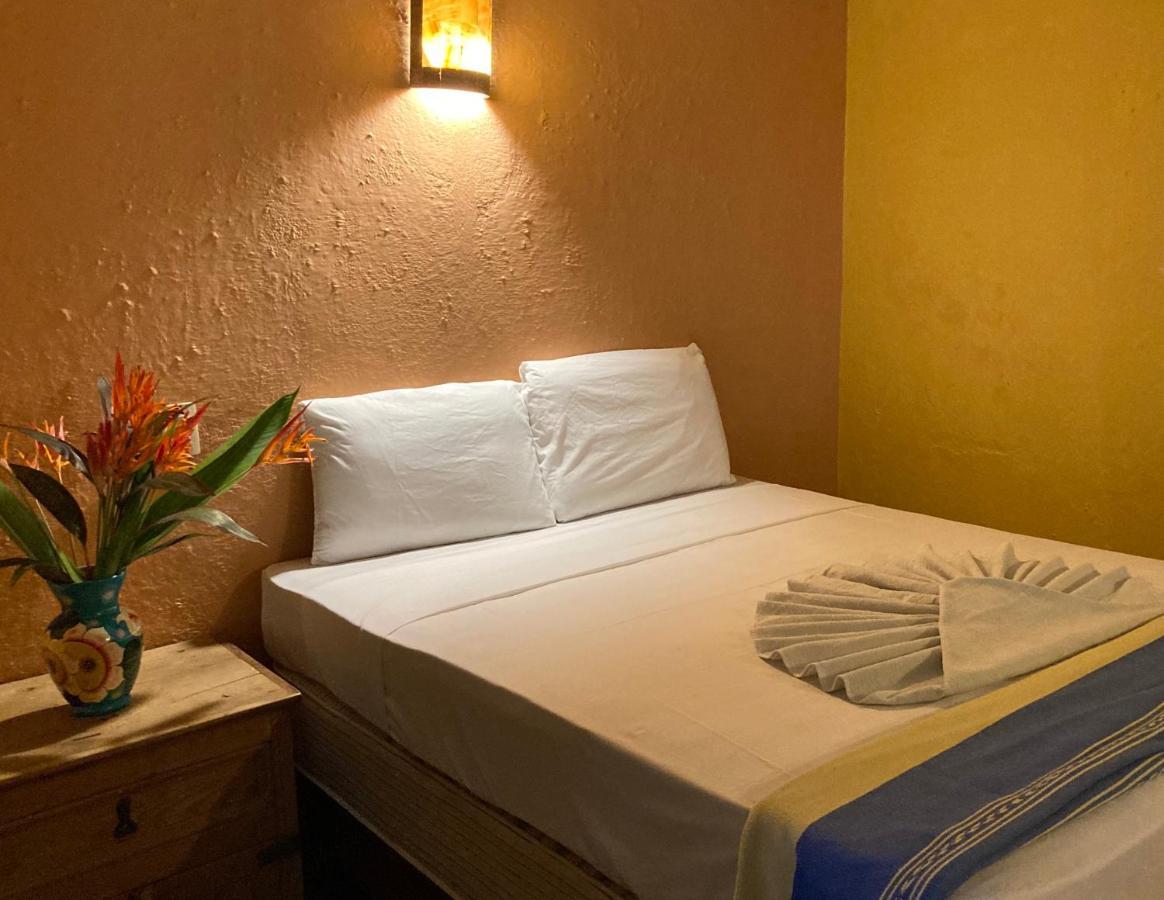 Hotel Arcoiris Puerto Escondido  Kültér fotó